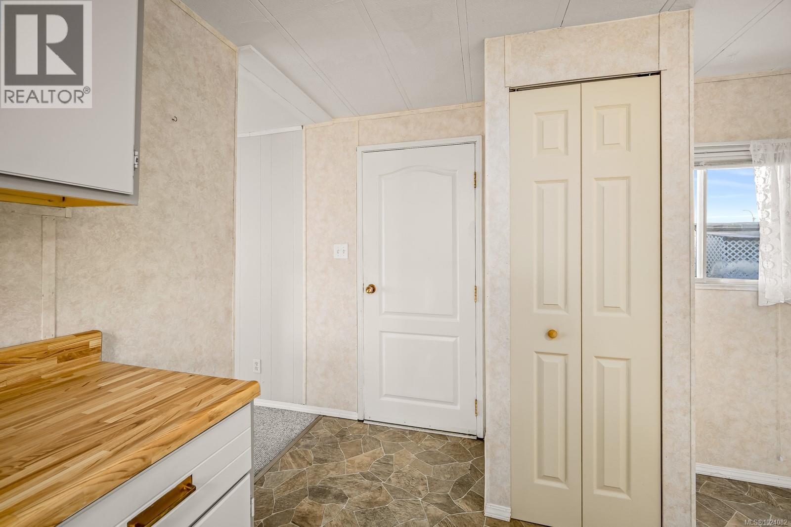 33 390 Cowichan Ave, Courtenay, British Columbia  V9N 7T4 - Photo 12 - 1024082