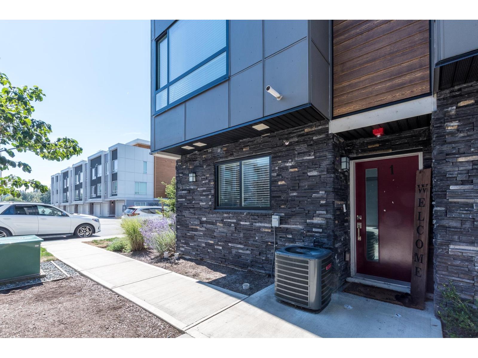 1 19631 55a Avenue, Langley, British Columbia  V3A 3X1 - Photo 4 - R3040424