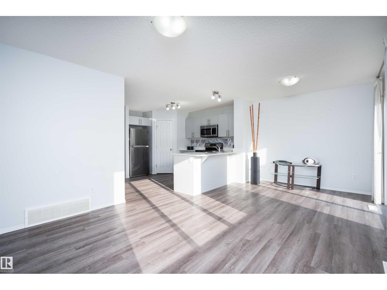 3099 Checknita Wy Sw, Edmonton, Alberta  T6W 4E9 - Photo 3 - E4476595