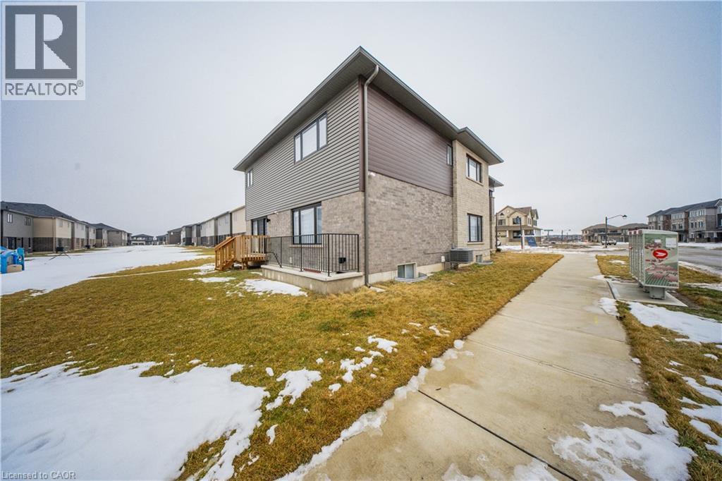 238 Longboat Run W, Brantford, Ontario  N3T 0X1 - Photo 34 - 40803480