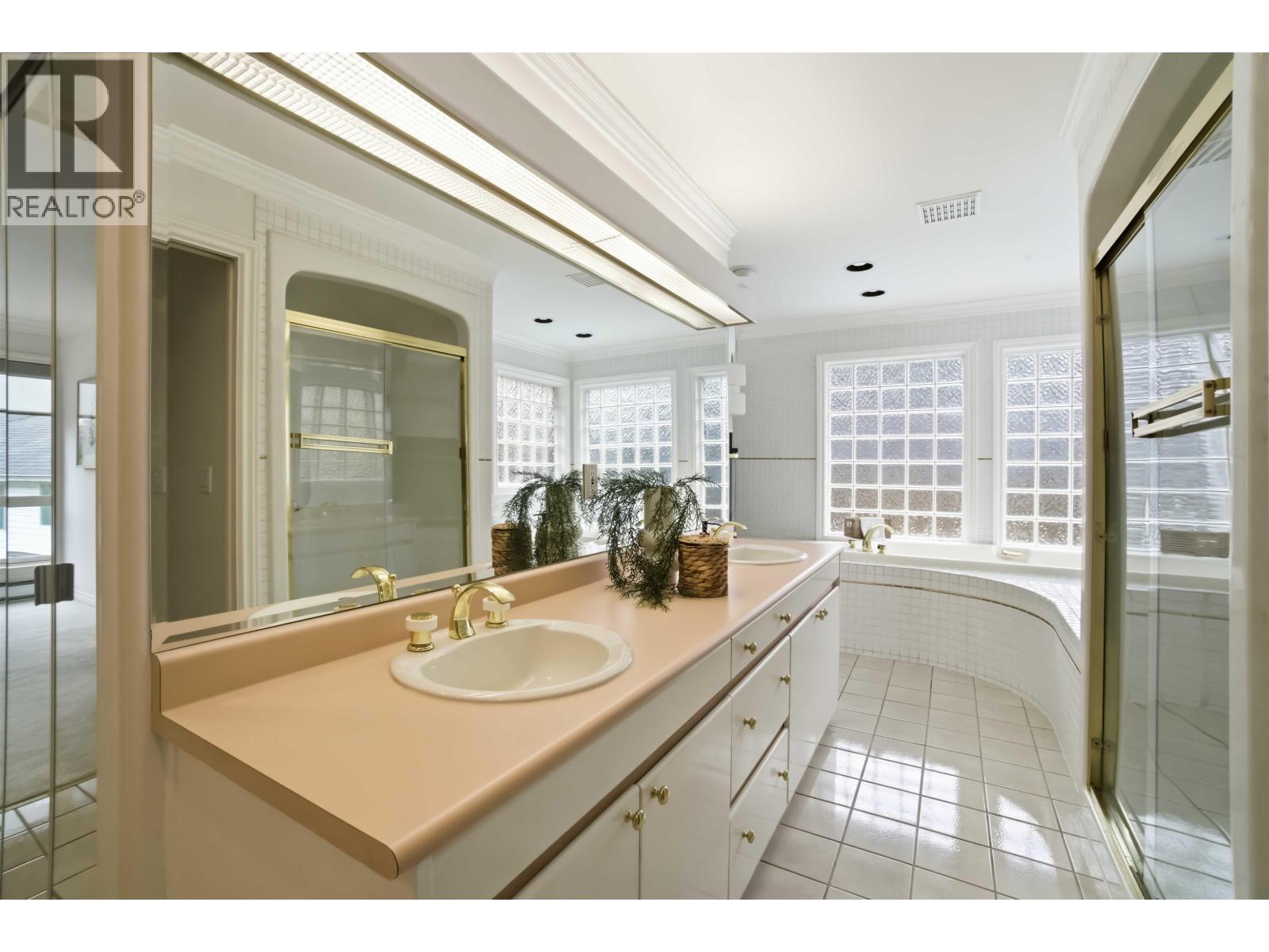 2271 Sorrento Drive, Coquitlam, British Columbia  V3K 6P4 - Photo 20 - R3096861