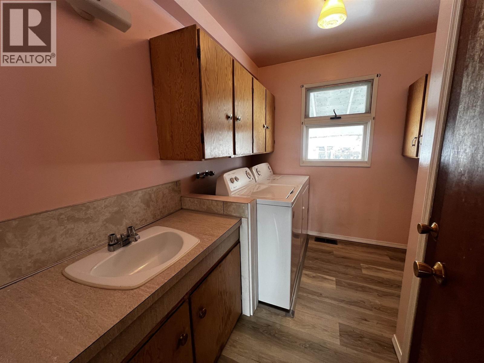 430 Endako Place, Fraser Lake, British Columbia  V0J 1S0 - Photo 15 - R3097249