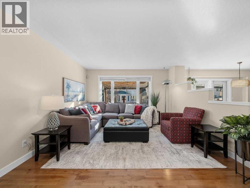 17 Douglas Woods Gardens Se, Calgary, Alberta  T2Z 3A9 - Photo 13 - A2291401