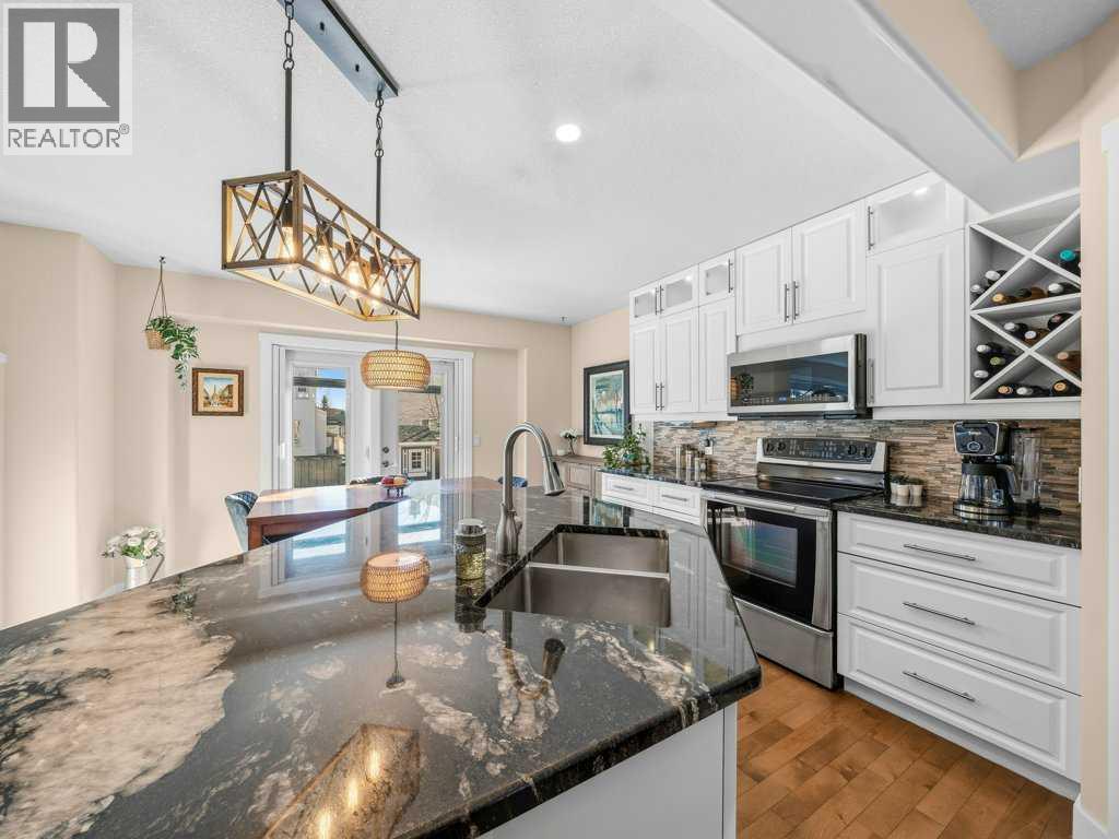 17 Douglas Woods Gardens Se, Calgary, Alberta  T2Z 3A9 - Photo 6 - A2291401