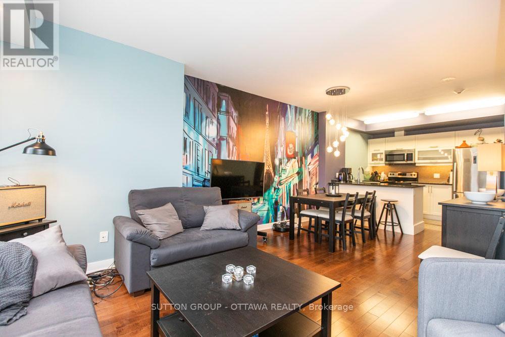 902 - 179 Metcalfe Street, Ottawa, Ontario  K2P 1P7 - Photo 6 - X12862356