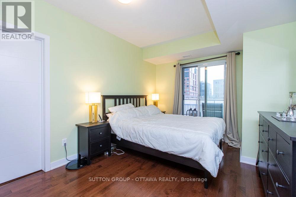 902 - 179 Metcalfe Street, Ottawa, Ontario  K2P 1P7 - Photo 8 - X12862356