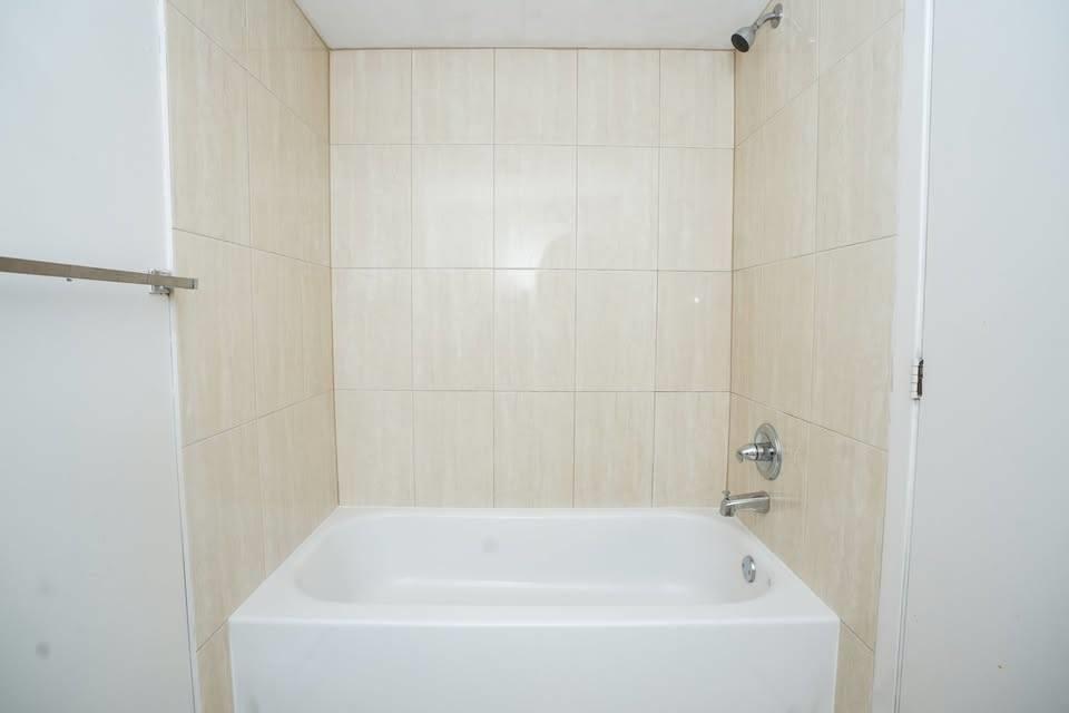 30x 9978 148 Street, Surrey, British Columbia  V3R 0P9 - Photo 5 - R3097431