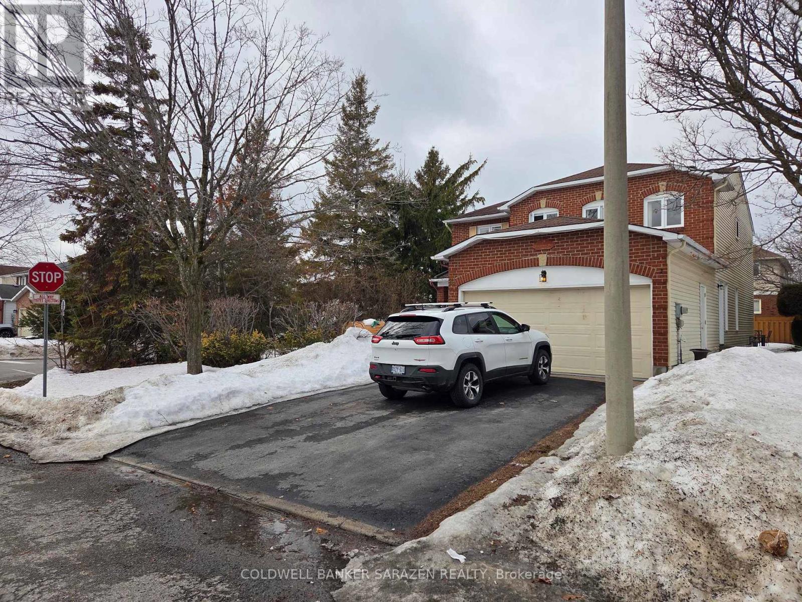 31 Dossetter Way W, Ottawa, Ontario  K1G 4S3 - Photo 3 - X12862170