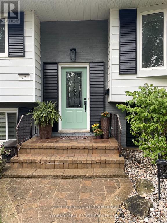 47 Meighen Crescent, Brockville, Ontario  K6V 3J8 - Photo 3 - X12862332