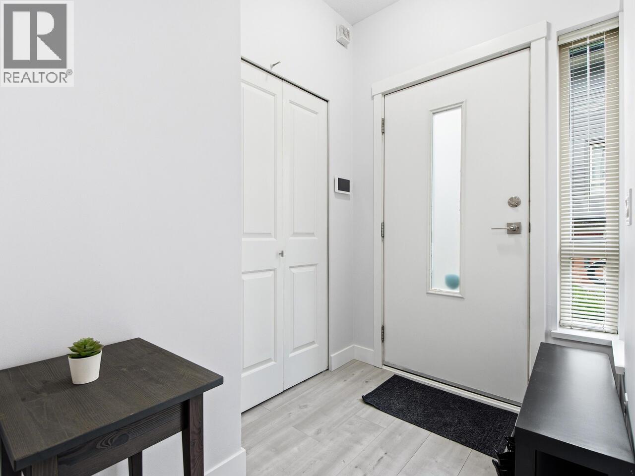 32 9229 University Crescent, Burnaby, British Columbia  V5A 4Z2 - Photo 2 - R3097380