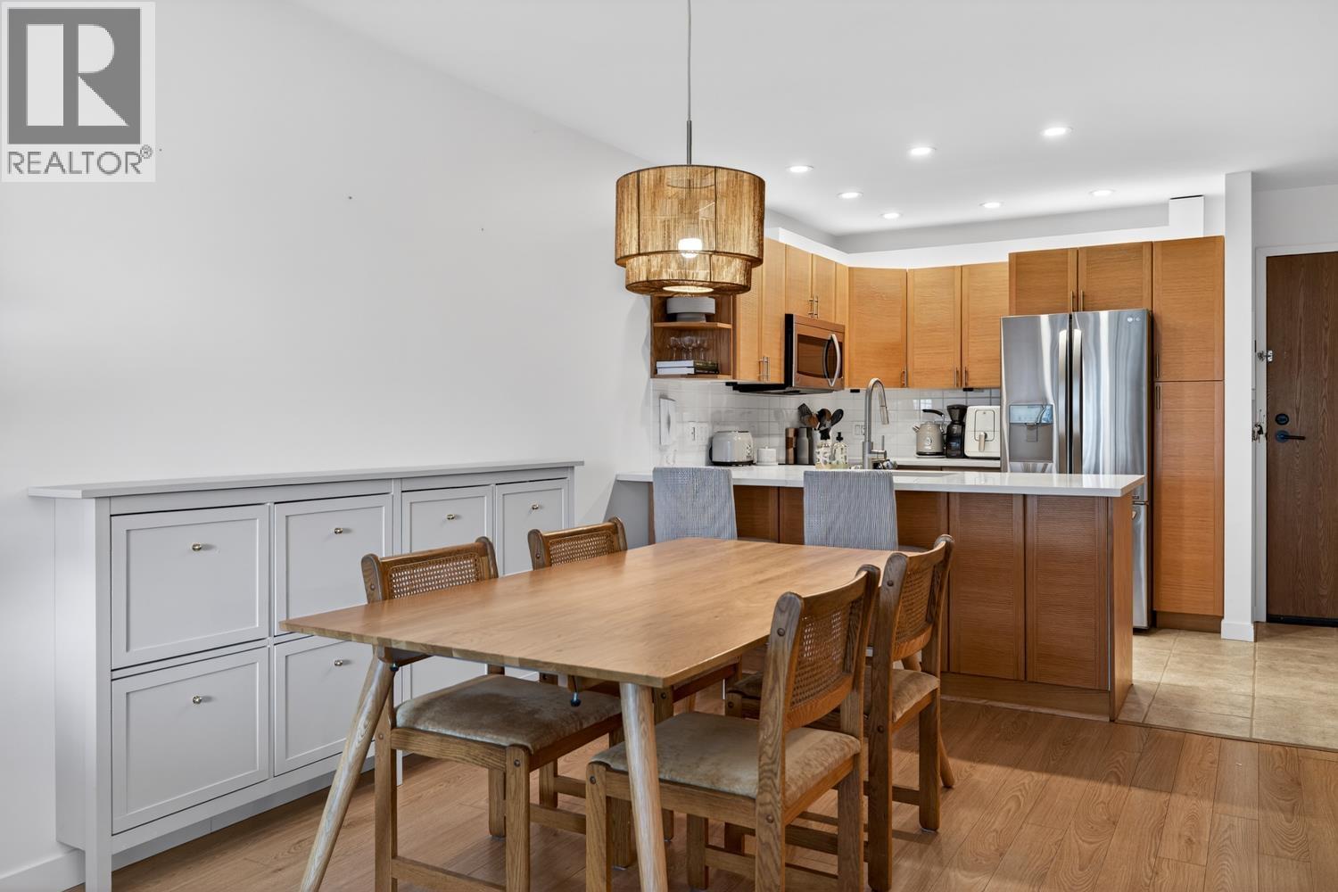 330 210 W 2nd Street, North Vancouver, British Columbia  V7M 1C6 - Photo 6 - R3097391