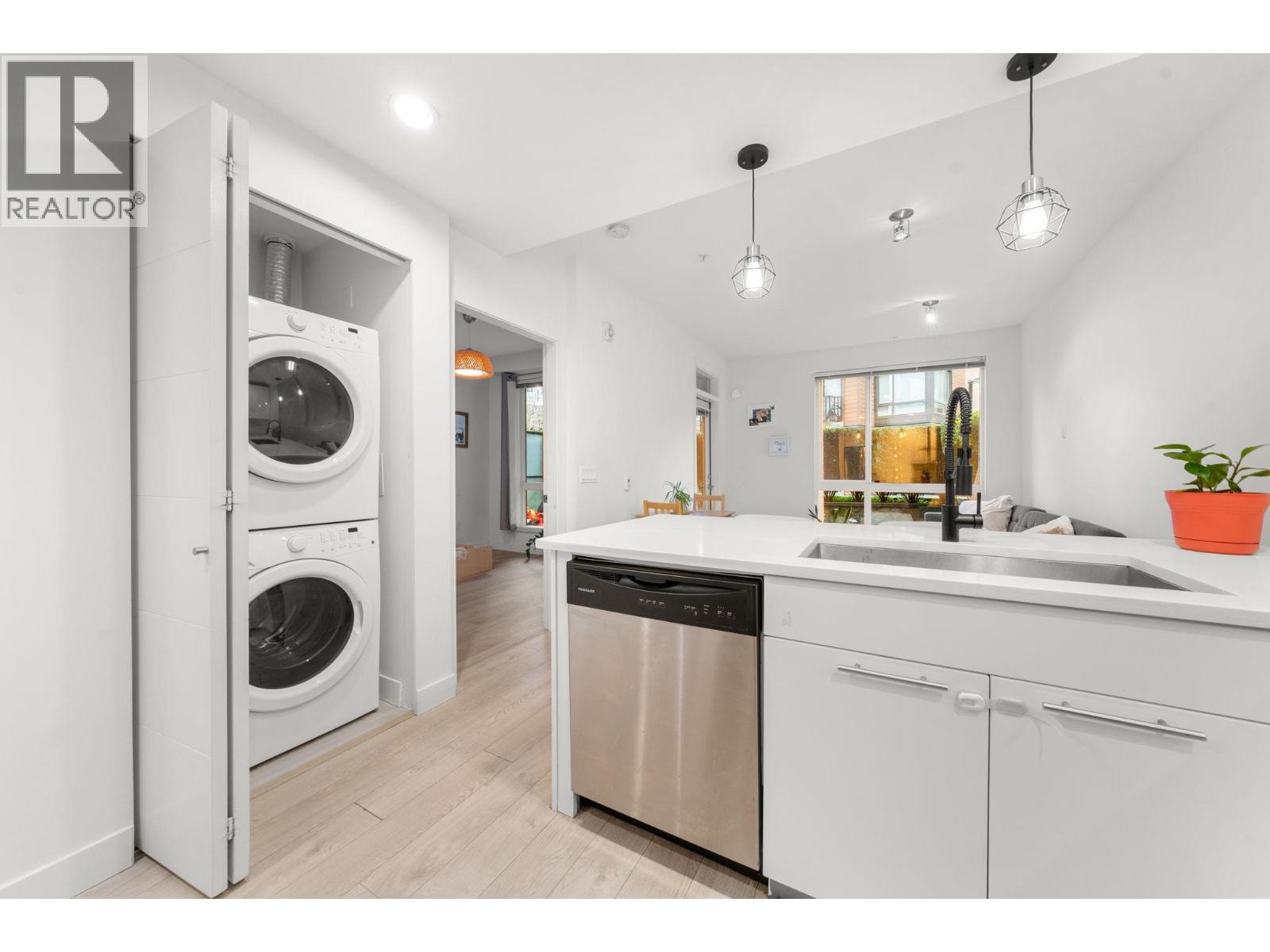 107 733 W 3rd Street, North Vancouver, British Columbia  V7M 0C8 - Photo 15 - R3097402