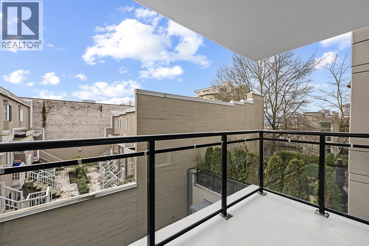 404 1650 W 7th Avenue, Vancouver, British Columbia  V6J 5N1 - Photo 13 - R3097413