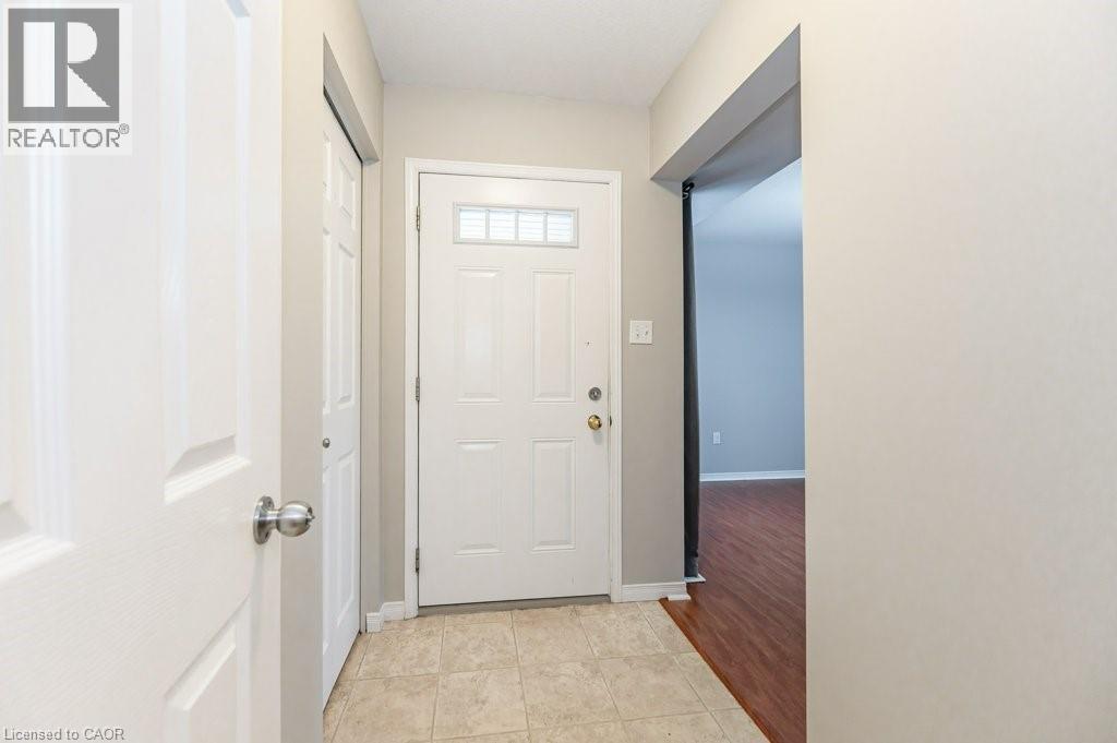 39 Brookfield Crescent, Kitchener, Ontario  N2E 0A6 - Photo 5 - 40810703