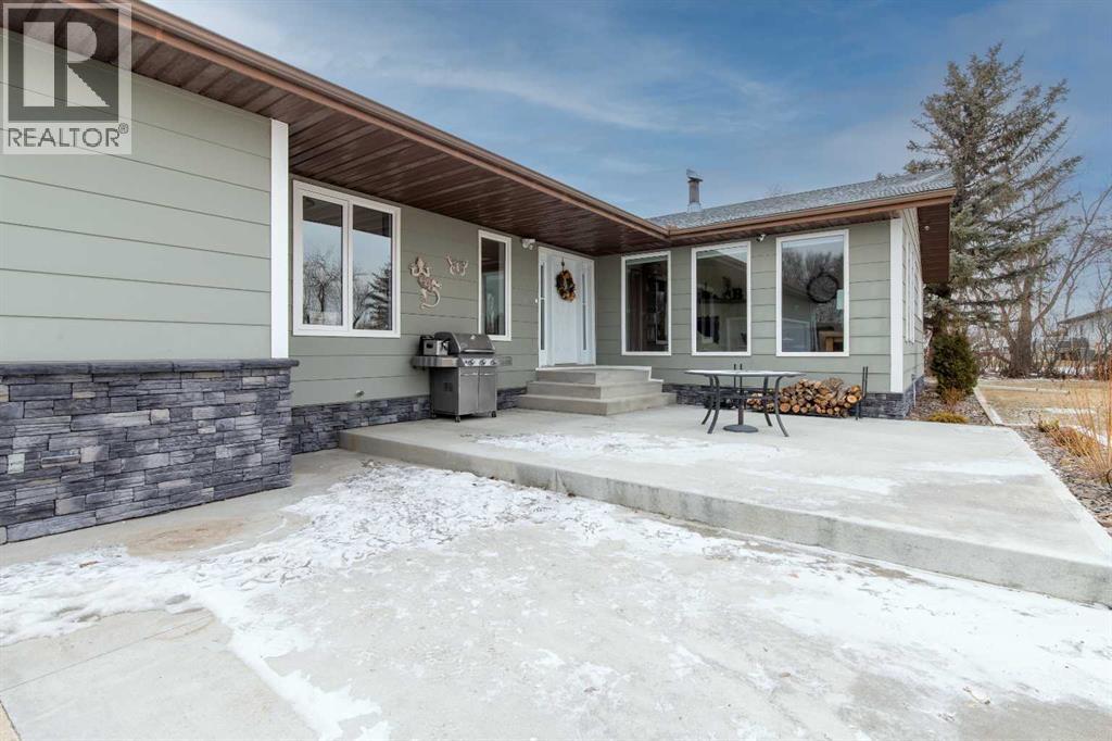 27 Main Street, Rural Willow Creek No. 26, Alberta  T0L 0Z0 - Photo 3 - A2289415