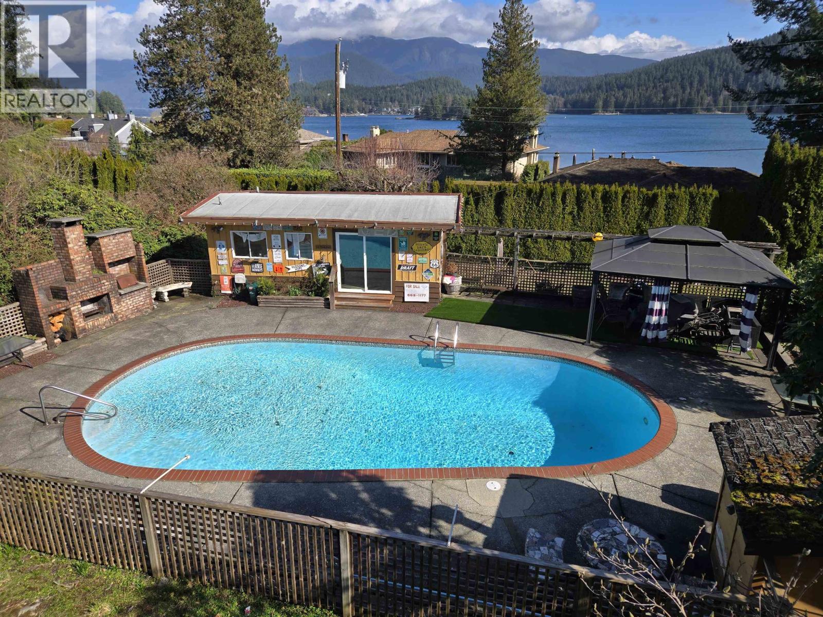 534 Beachview Drive, North Vancouver, British Columbia  V7G 1P9 - Photo 5 - R3097368