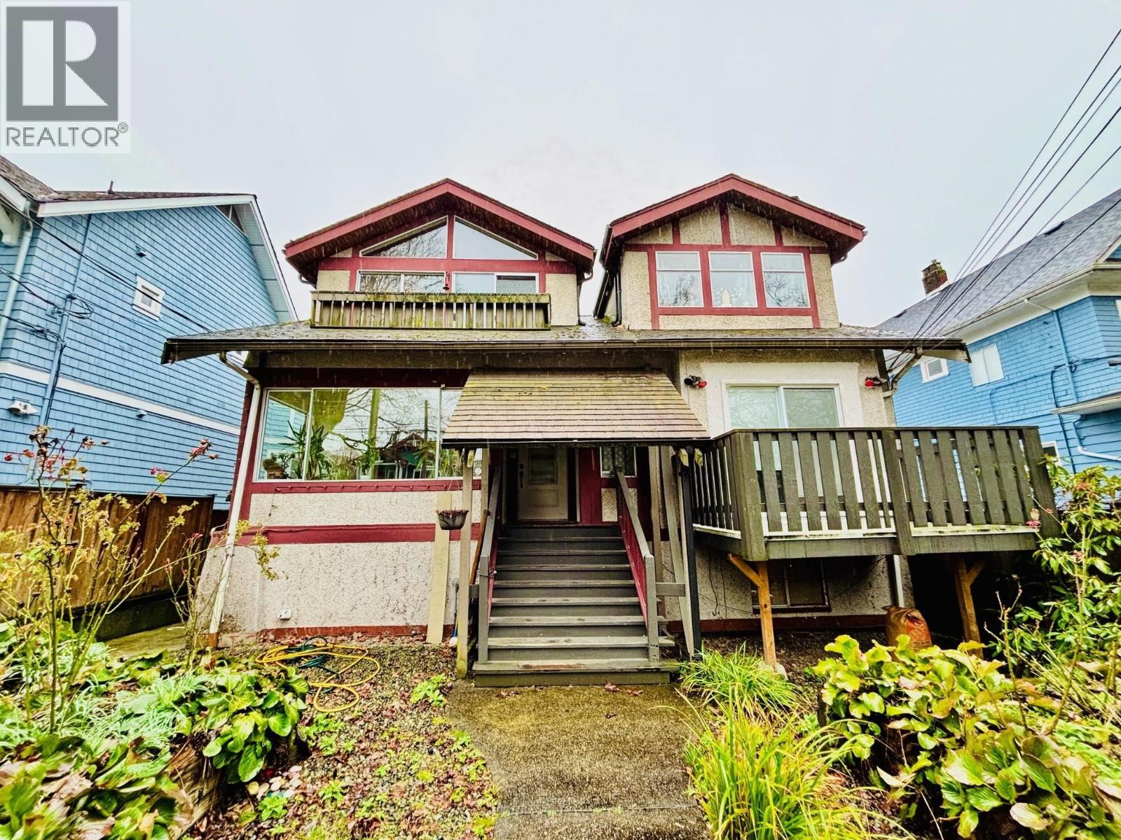 2516 W 6th Avenue, Vancouver, British Columbia  V6K 1W5 - Photo 1 - R3097370