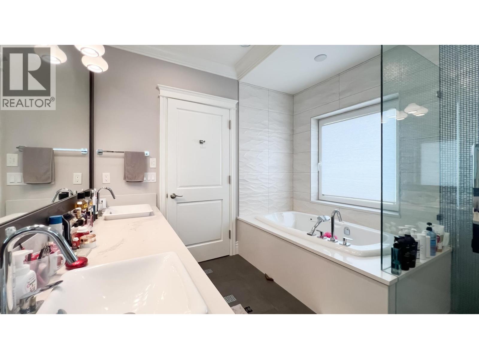 2071 W 36th Avenue, Vancouver, British Columbia  V6M 1L1 - Photo 11 - R3097392