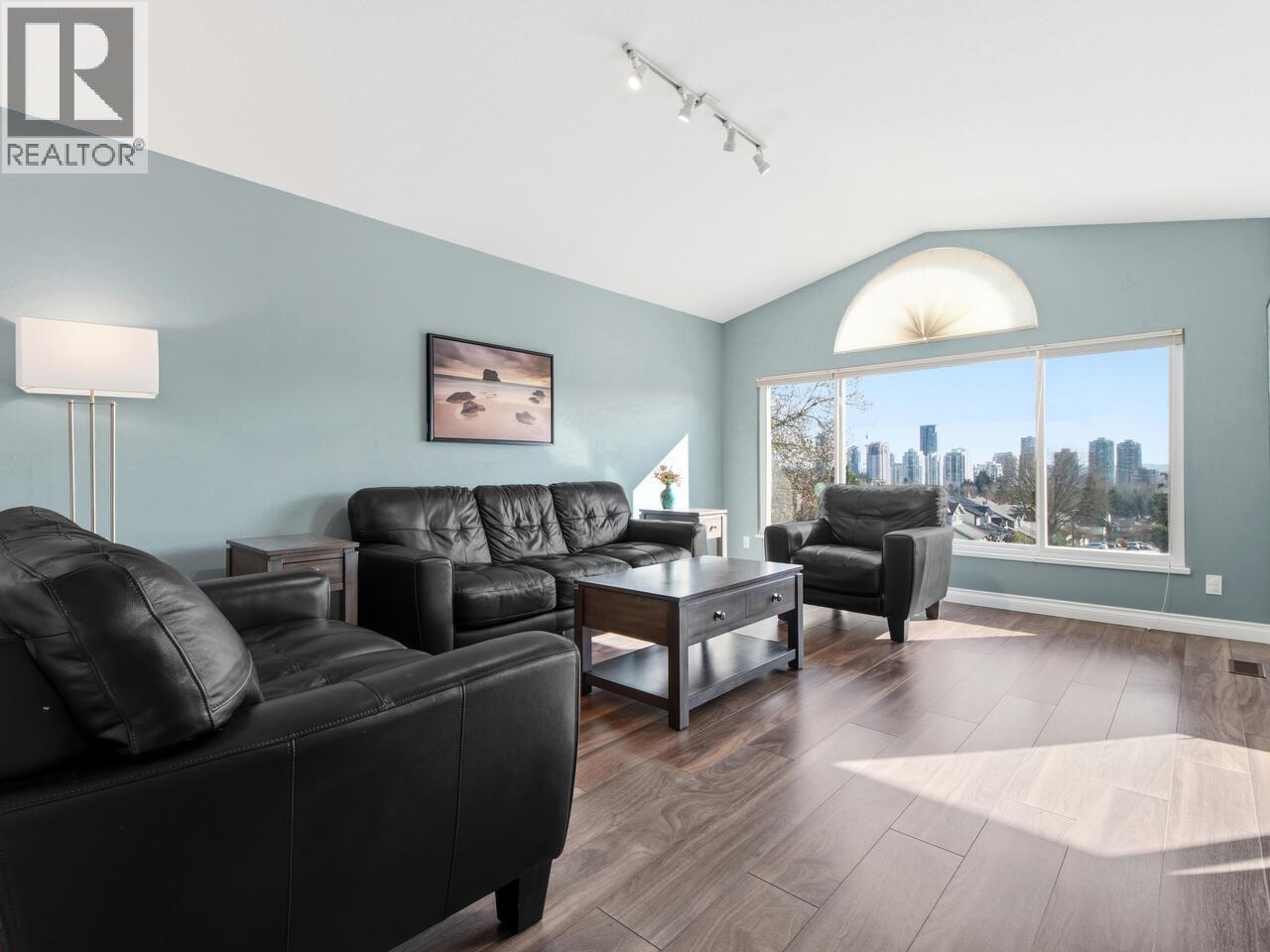 2933 Cord Avenue, Coquitlam, British Columbia  V3B 6X5 - Photo 3 - R3097423