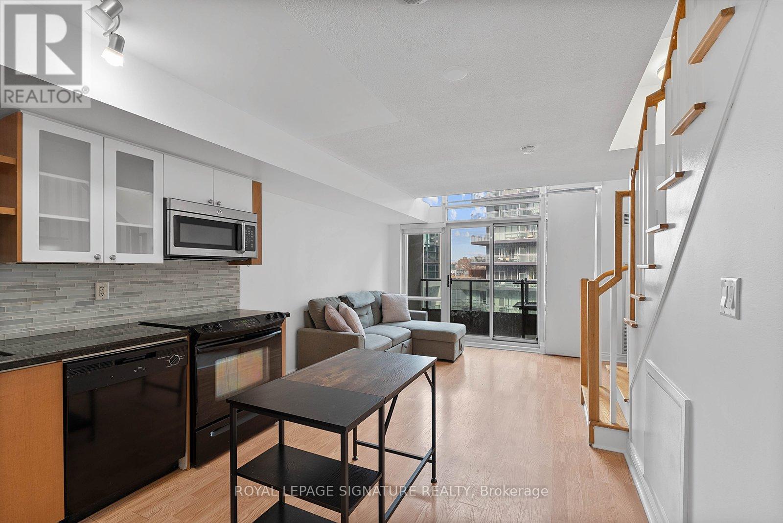 831 - 600 FLEET STREET, Toronto, Ontario