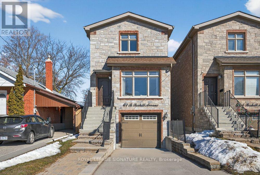 <div class="slider-price">$1,449,000</div><p>61b Bexhill Avenue, Toronto, Ontario</p>
