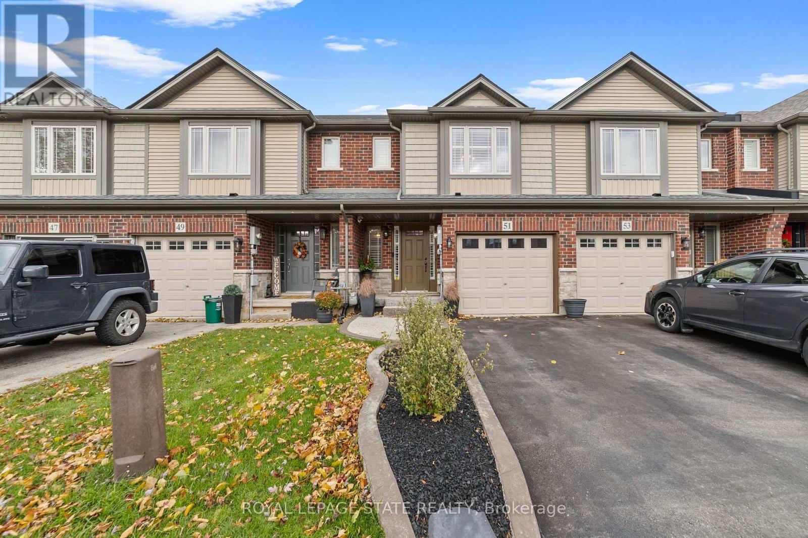 51 Cedar Street, Grimsby, Ontario  L3M 0B7 - Photo 2 - X12594476