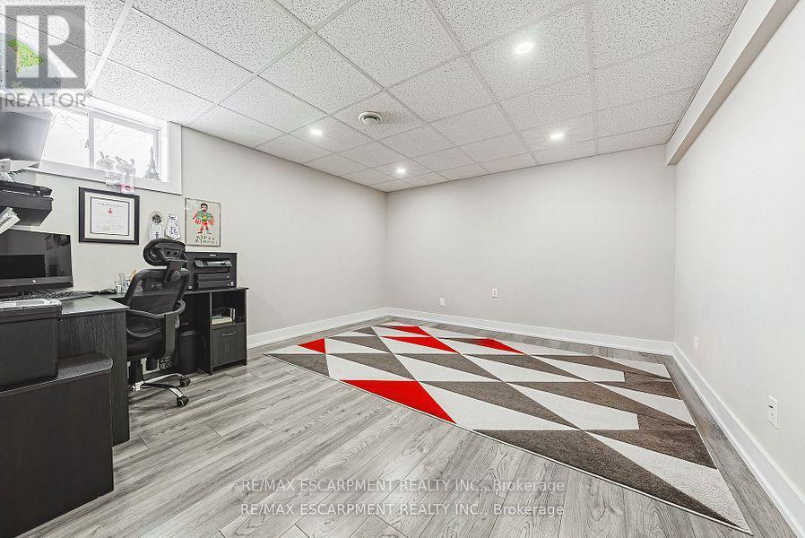 1796 Penny Lane, West Lincoln, Ontario  L0R 1E0 - Photo 36 - X12860686