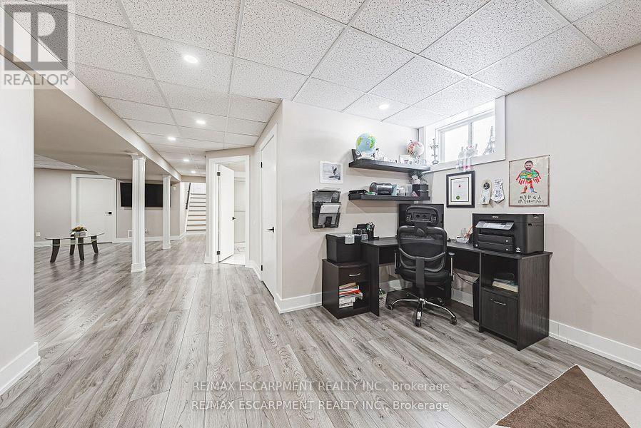 1796 Penny Lane, West Lincoln, Ontario  L0R 1E0 - Photo 35 - X12860686