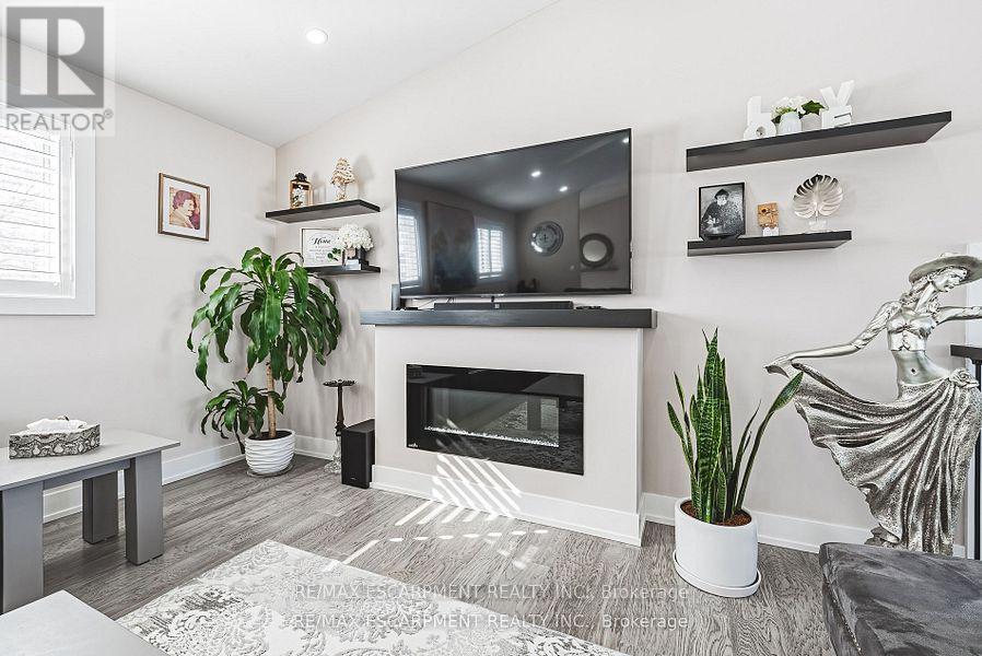 1796 Penny Lane, West Lincoln, Ontario  L0R 1E0 - Photo 7 - X12860686