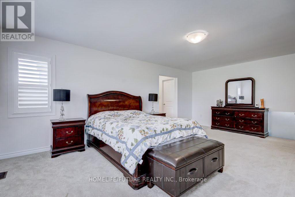 58 Ridge Gate Crescent, East Gwillimbury (Mt Albert), Ontario  L0G 1M0 - Photo 14 - N12862372