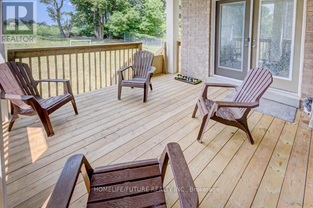 58 Ridge Gate Crescent, East Gwillimbury (Mt Albert), Ontario  L0G 1M0 - Photo 20 - N12862372