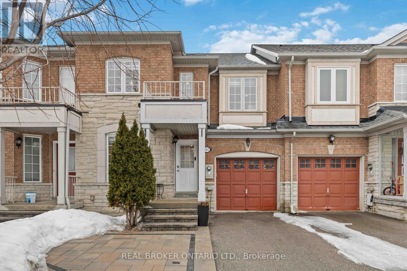 107 RIDEAU DRIVE, Richmond Hill, Ontario