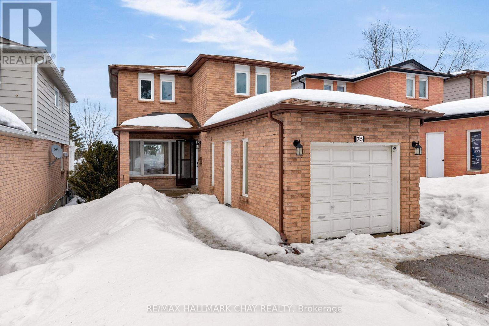 25 Garden Drive, Barrie (Allandale Heights), Ontario  L4N 5T8 - Photo 2 - S12862330