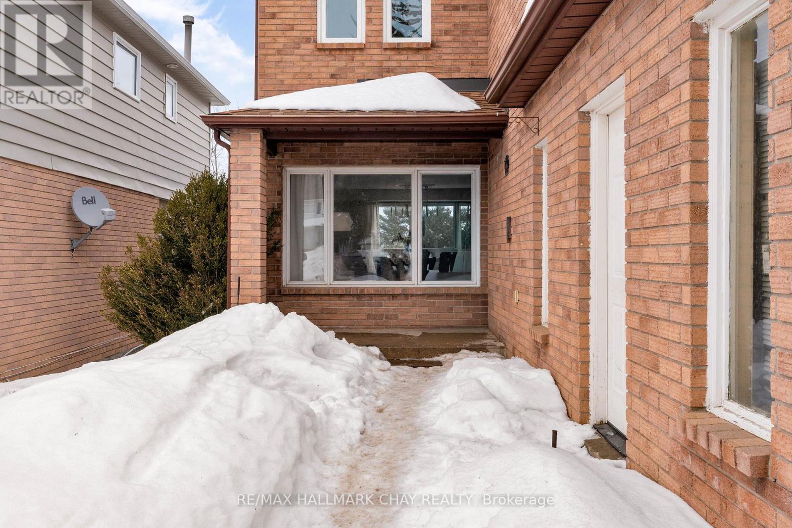 25 Garden Drive, Barrie (Allandale Heights), Ontario  L4N 5T8 - Photo 30 - S12862330