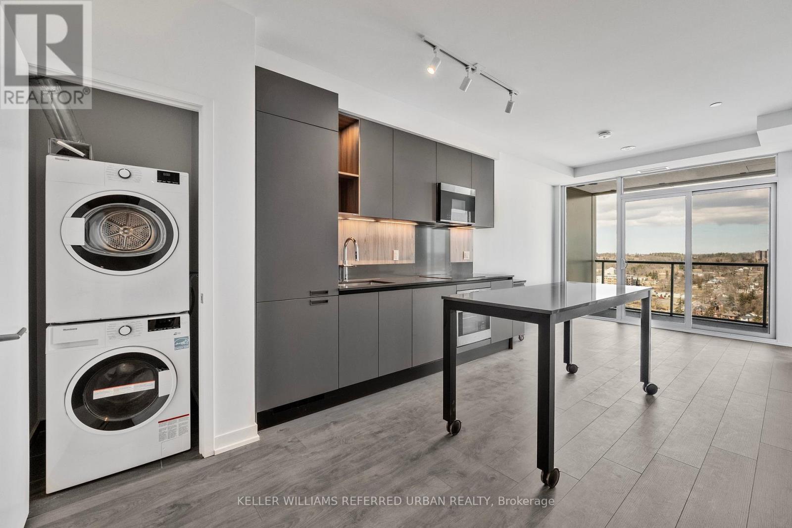 2203 - 39 Mary Street, Barrie (City Centre), Ontario  L4N 1S9 - Photo 13 - S12862370