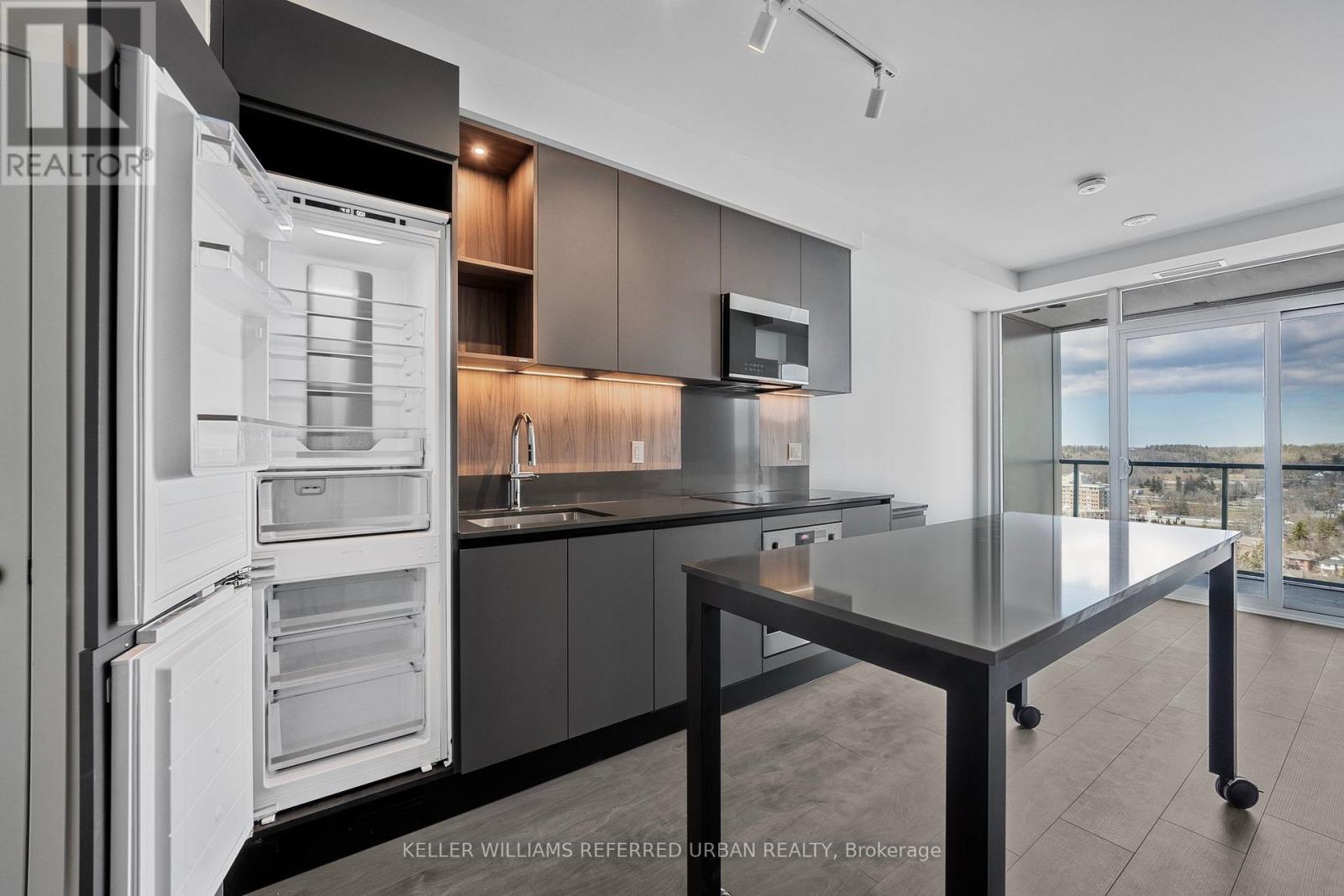 2203 - 39 Mary Street, Barrie (City Centre), Ontario  L4N 1S9 - Photo 14 - S12862370