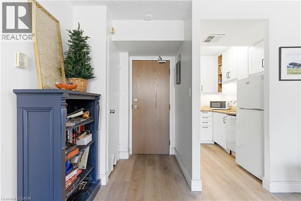 150 Charlton Avenue E Unit# 805, Hamilton, Ontario  L8N 3X3 - Photo 2 - 40809863