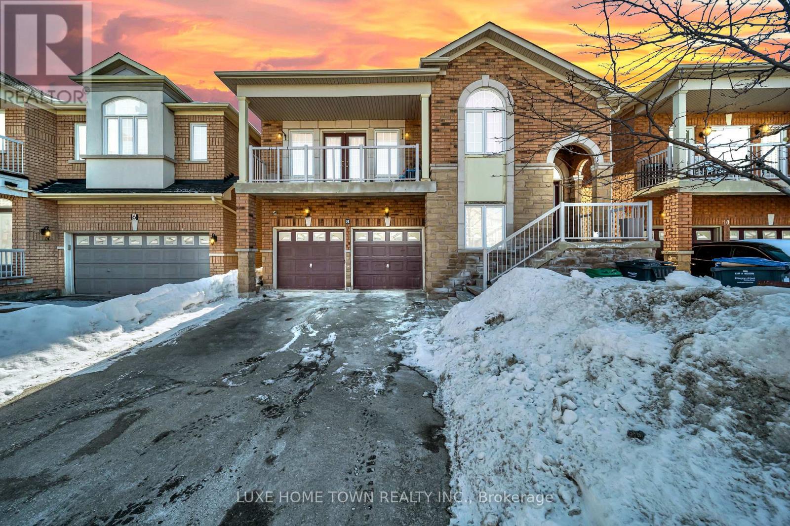 8 ATIRA AVENUE, Brampton, Ontario