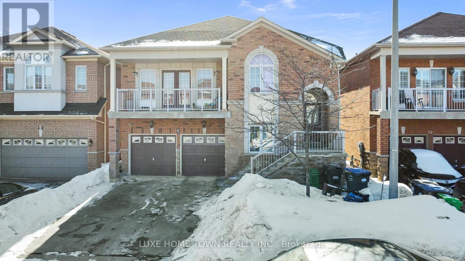 8 Atira Avenue, Brampton (Fletcher's Meadow), Ontario  L7A 3T3 - Photo 37 - W12862268