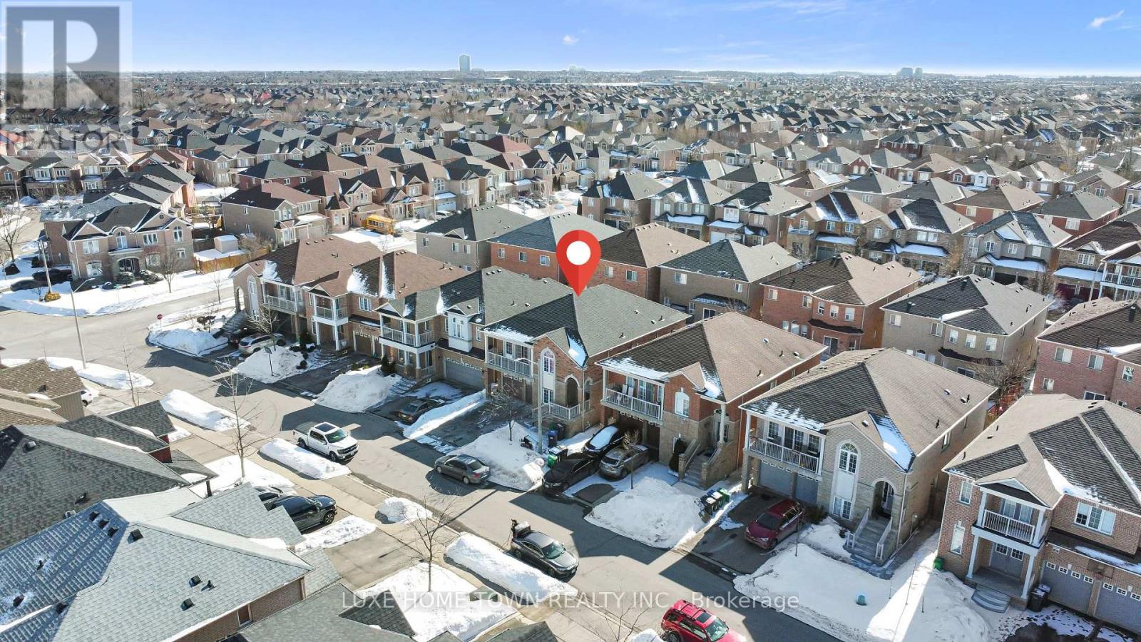 8 Atira Avenue, Brampton (Fletcher's Meadow), Ontario  L7A 3T3 - Photo 43 - W12862268