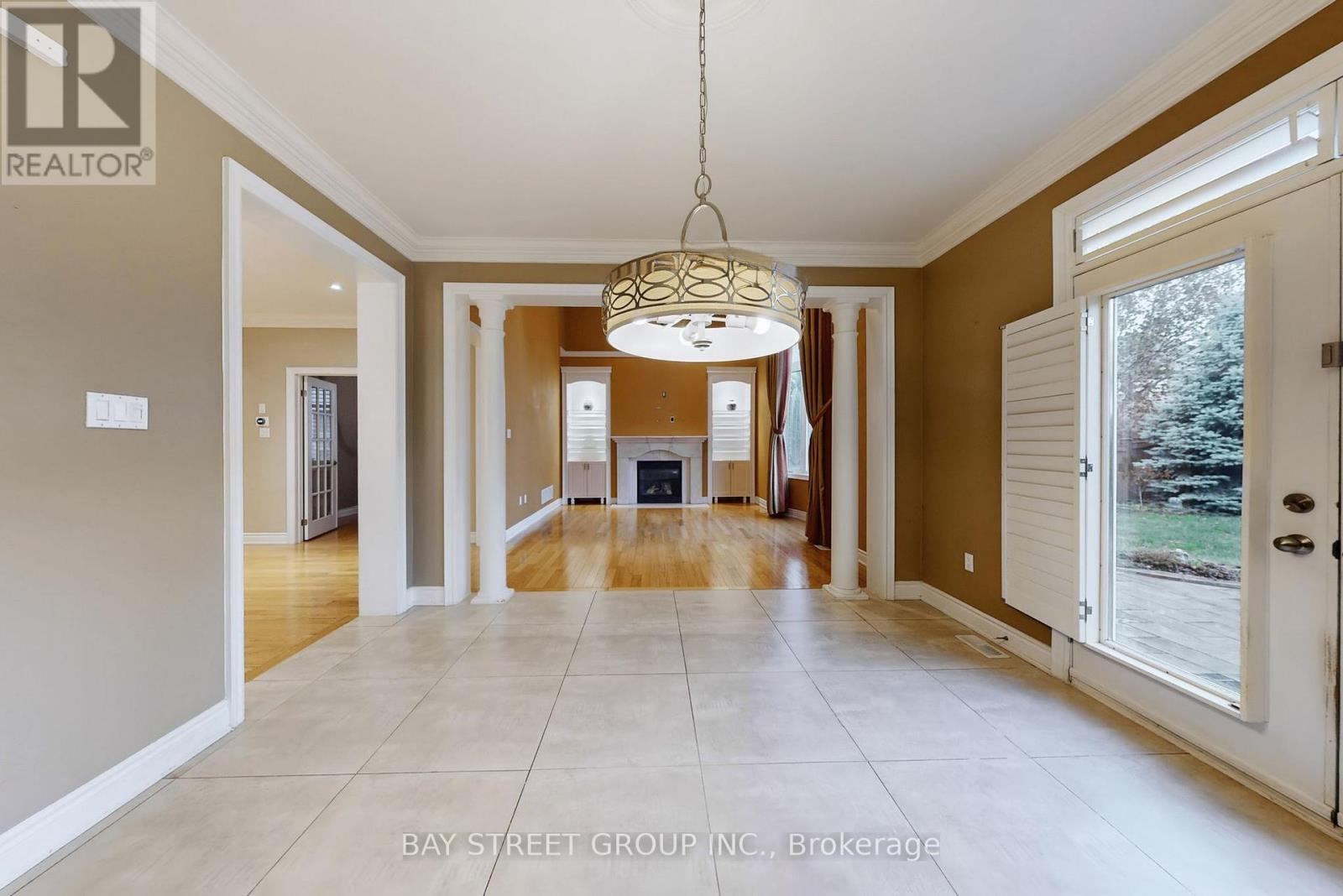 2352 Delnice Drive, Oakville, Ontario  L6H 0A9 - Photo 12 - W12862364