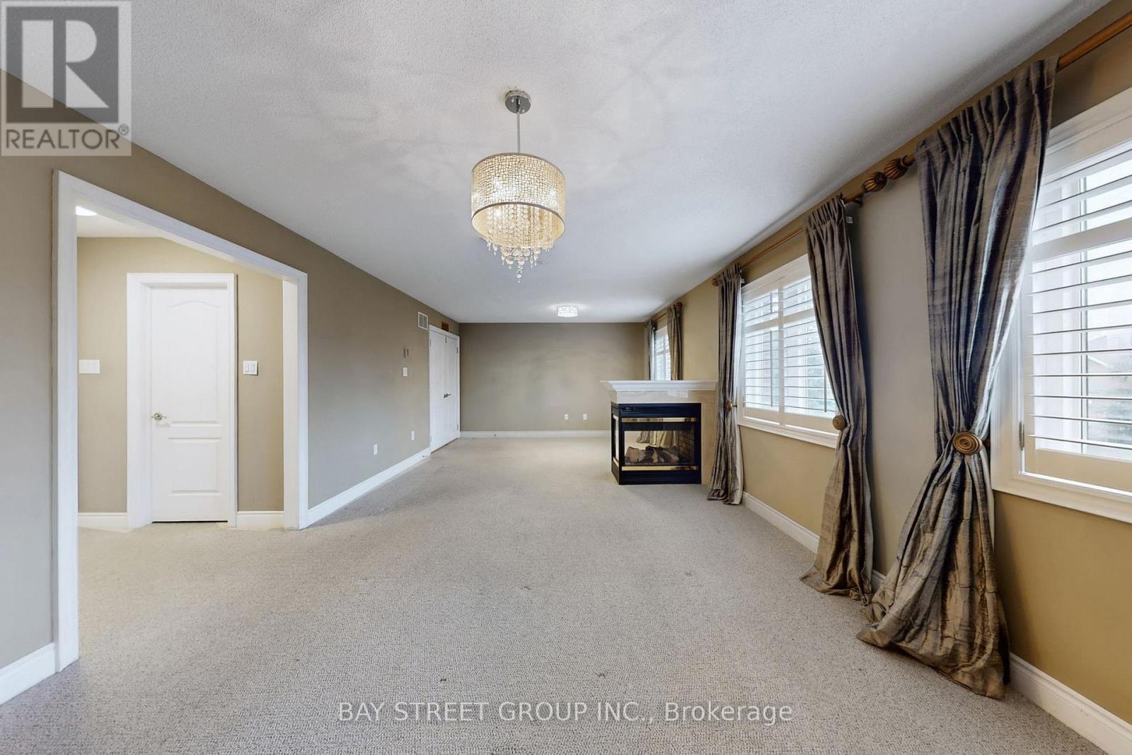 2352 Delnice Drive, Oakville, Ontario  L6H 0A9 - Photo 37 - W12862364