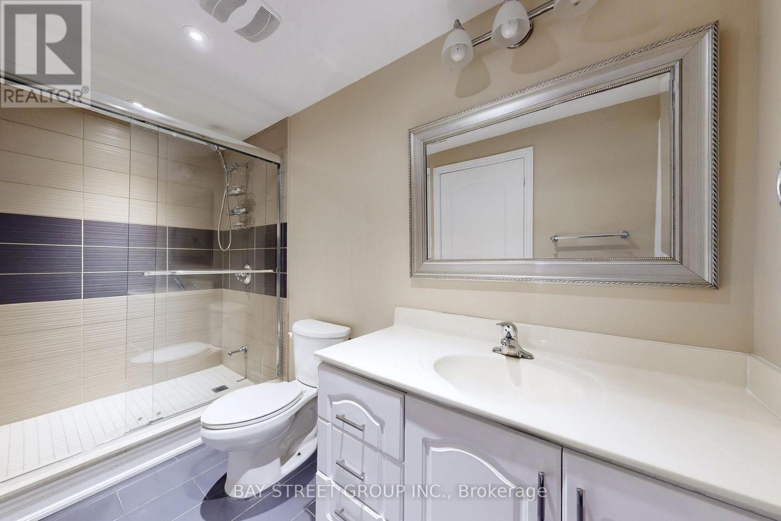 2352 Delnice Drive, Oakville, Ontario  L6H 0A9 - Photo 41 - W12862364