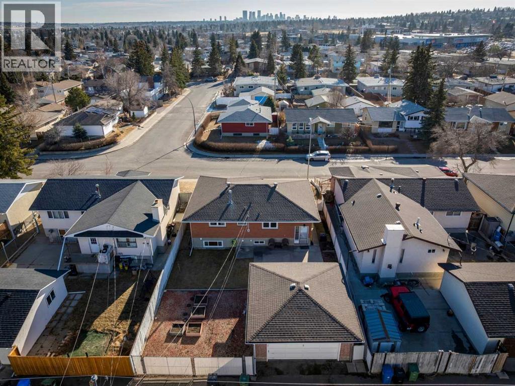 256 Huntridge Road Ne, Calgary, Alberta  T2K 4B6 - Photo 32 - A2290190