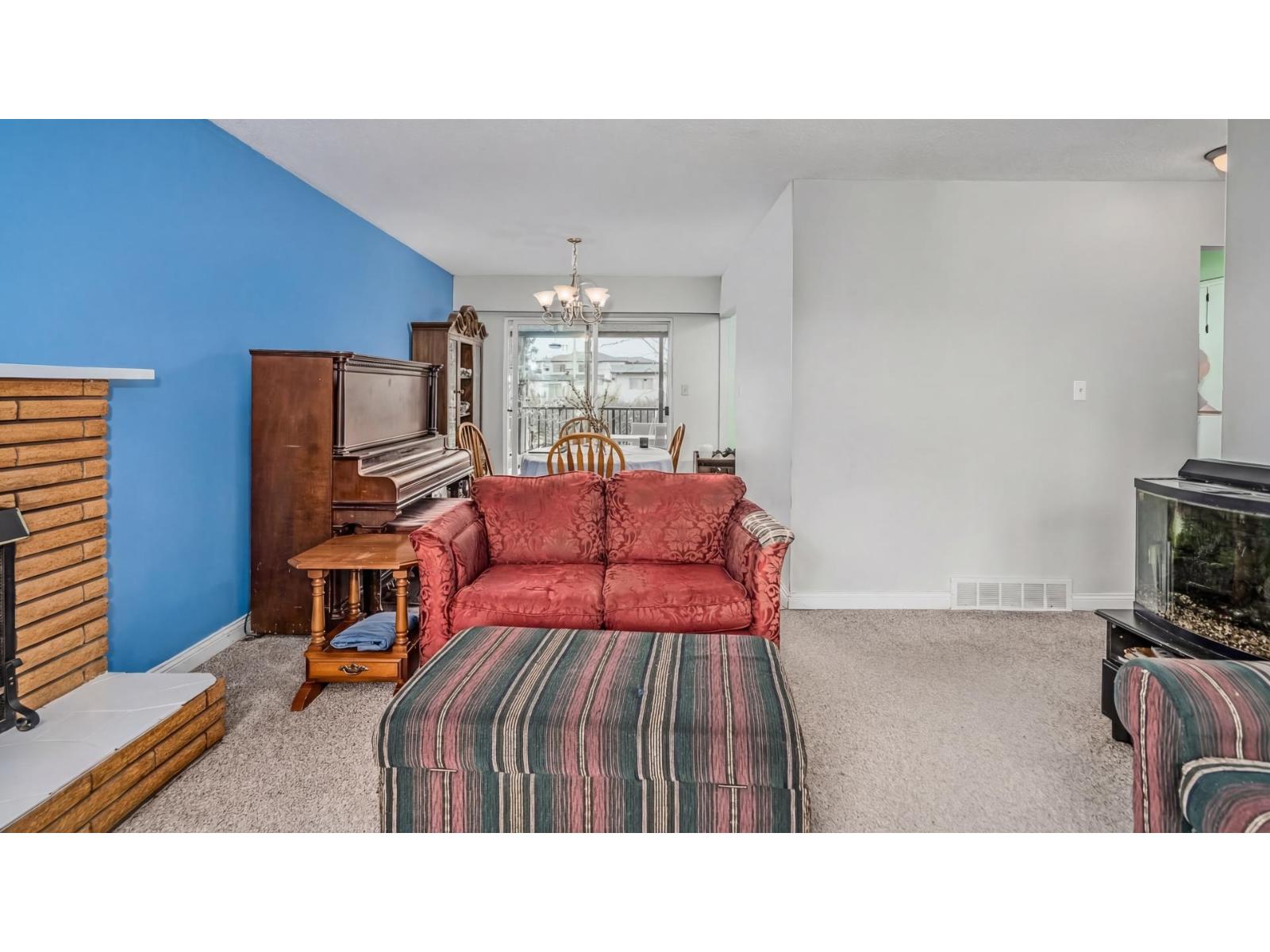 32075 Debreen Crescent, Abbotsford, British Columbia  V2T 1H1 - Photo 8 - R3097346