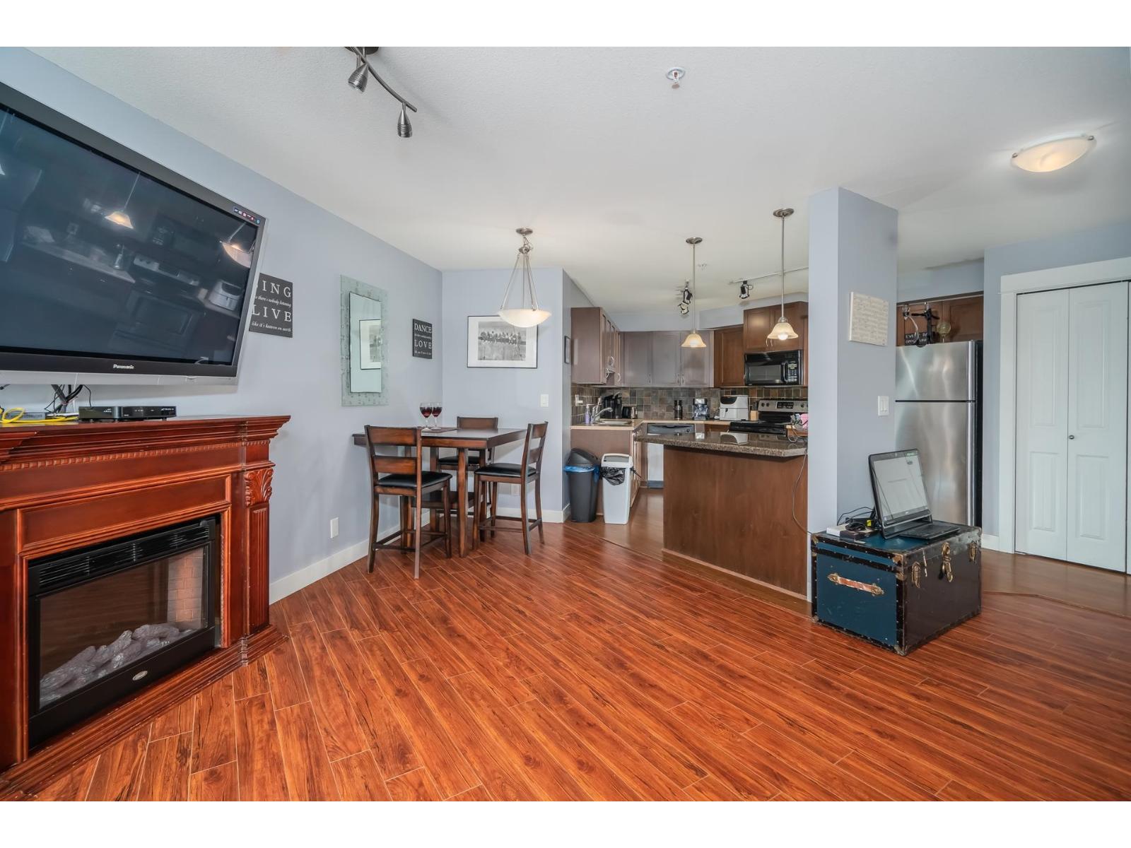 202 2955 Diamond Crescent, Abbotsford, British Columbia  V2T 2L5 - Photo 11 - R3097397