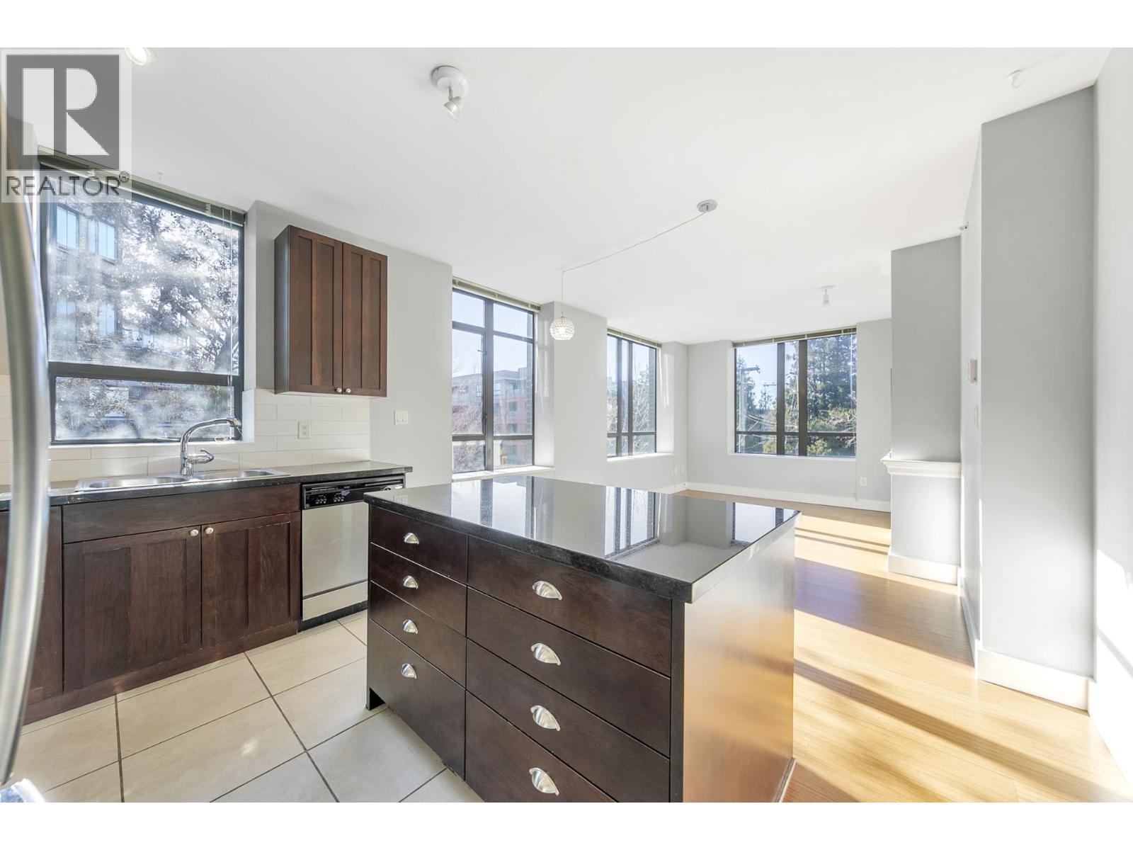 312 170 W 1st Street, North Vancouver, British Columbia  V7M 3P2 - Photo 10 - R3096181