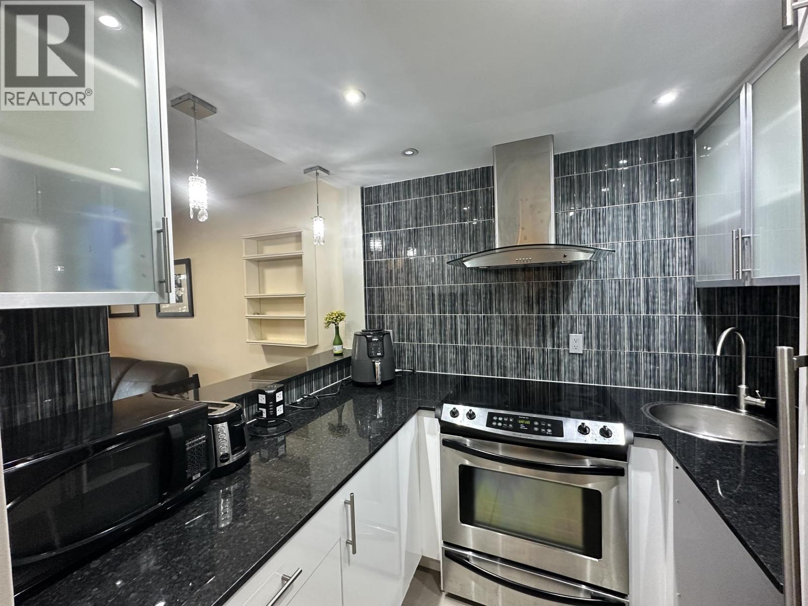 318 2320 W 40th Avenue, Vancouver, British Columbia  V6M 4H6 - Photo 12 - R3097352