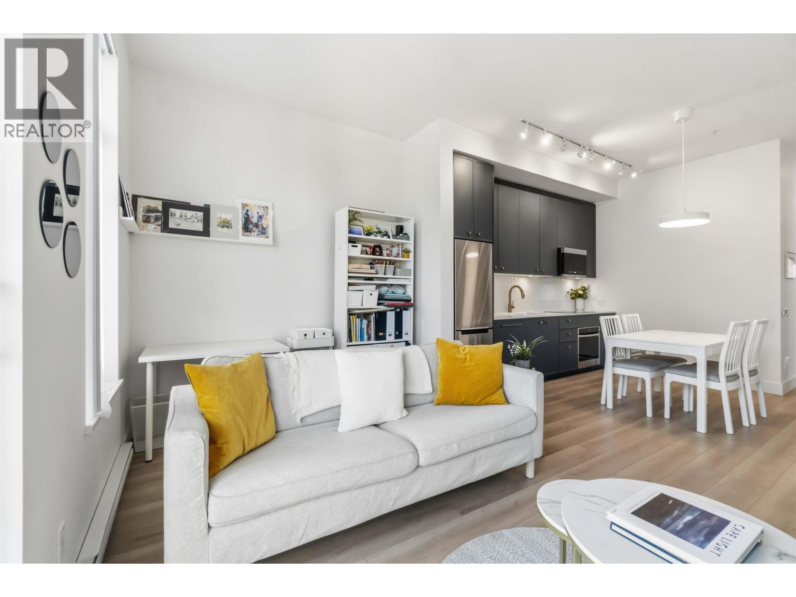 310 718 Edgar Avenue, Coquitlam, British Columbia  V3K 0H2 - Photo 7 - R3088042