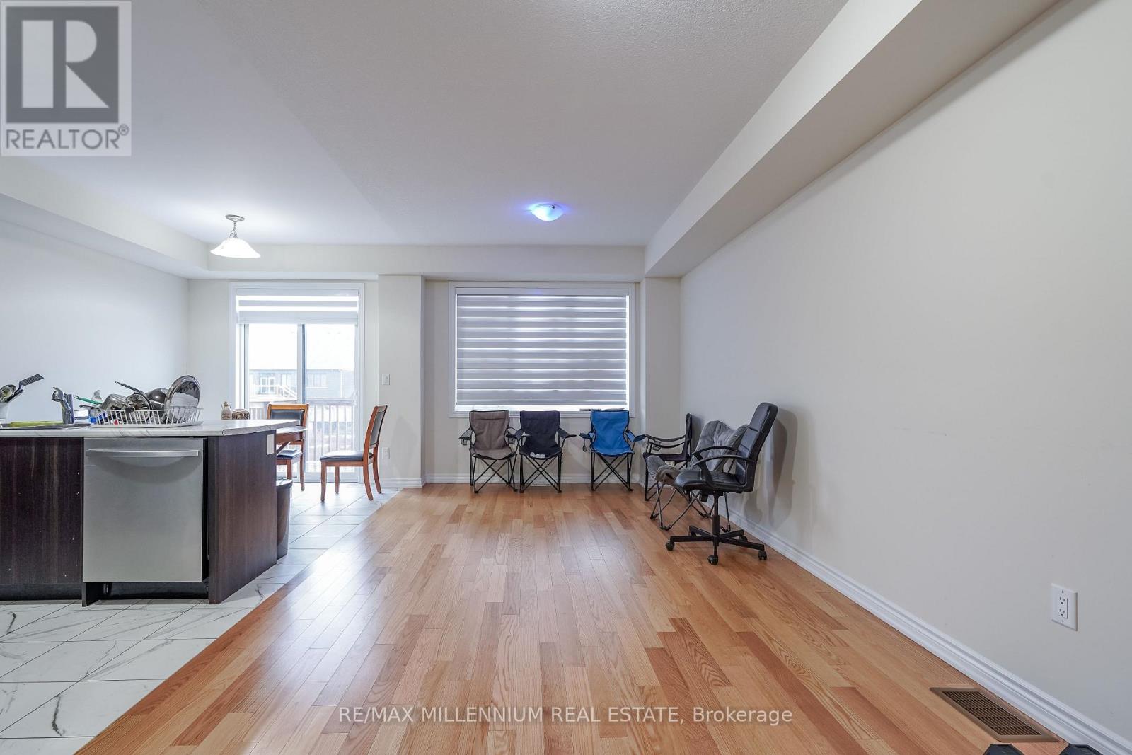 329 Vanilla Trail, Thorold, Ontario  L2V 0K8 - Photo 15 - X12862254